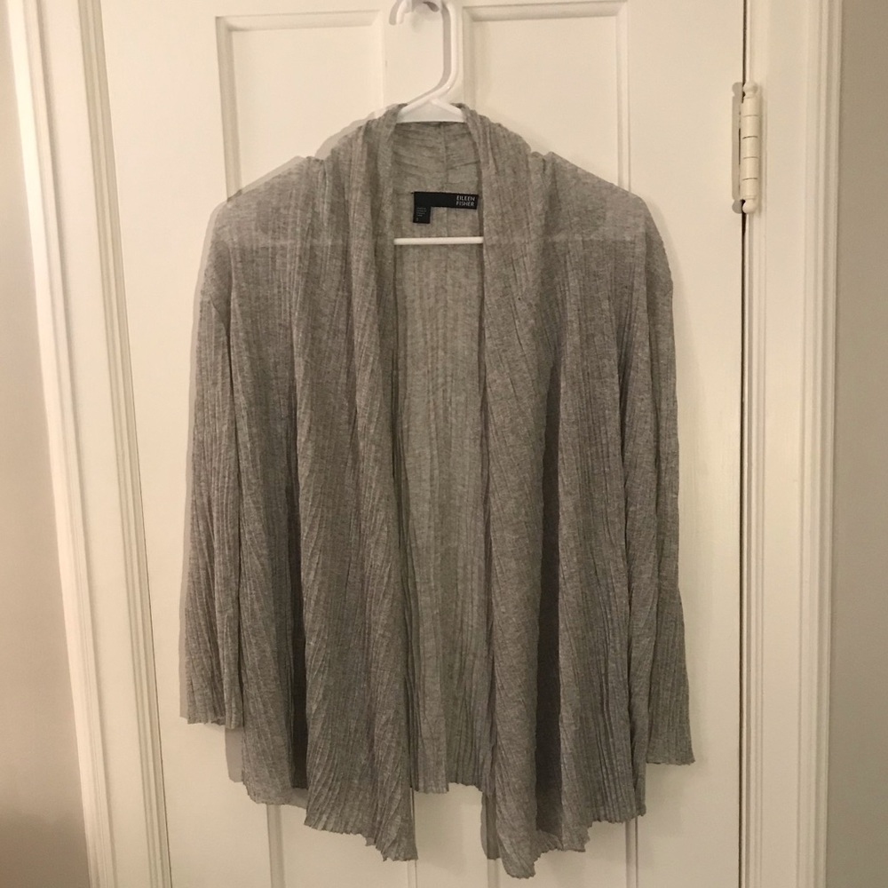 Beautiful, lightweight cardigan!